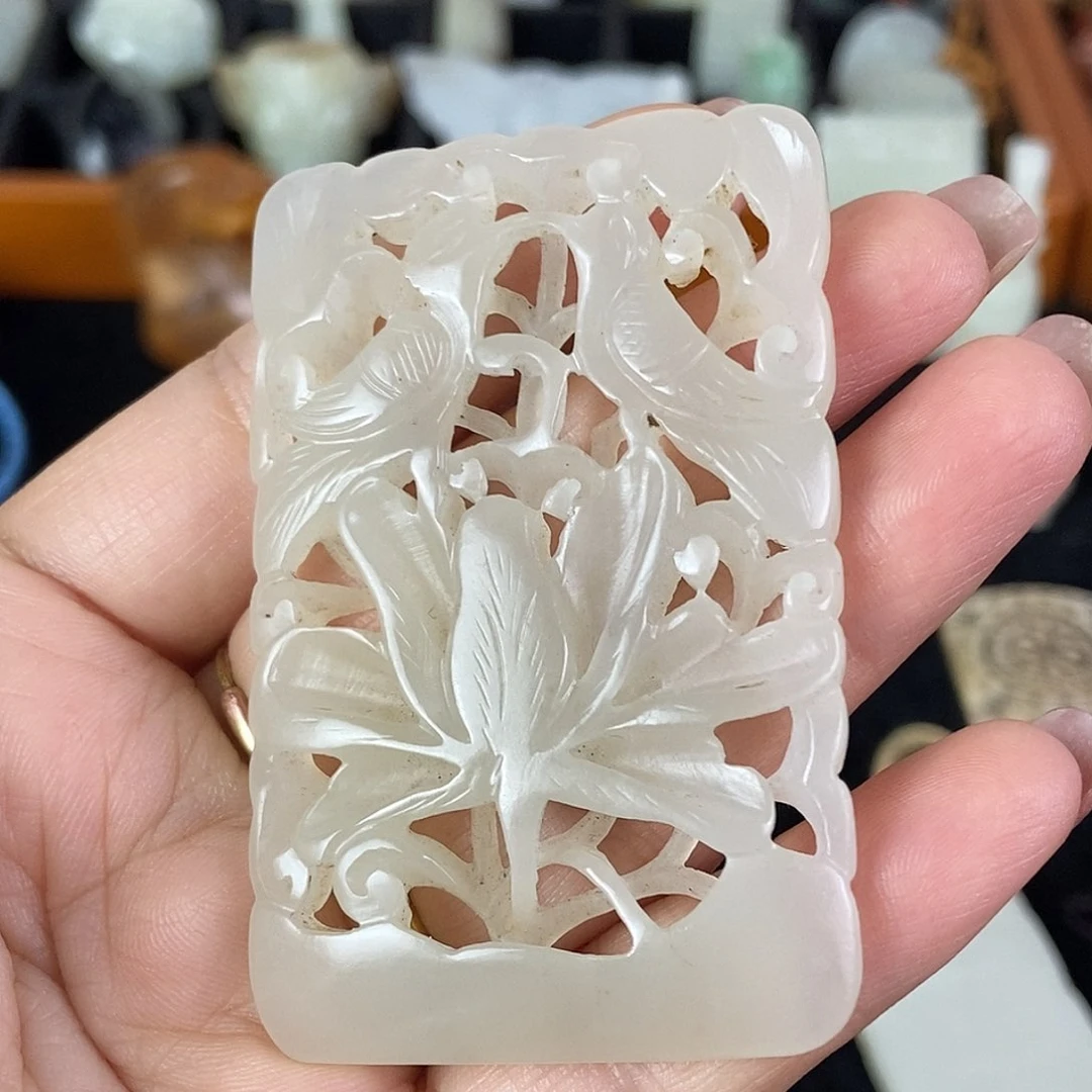 和田玉未镶嵌挂件張****。