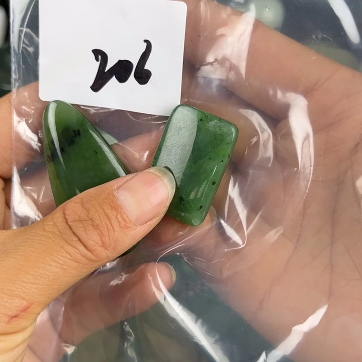 和田玉未镶嵌珠宝半成品