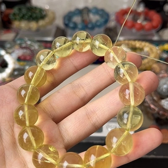 水晶手链未镶嵌矿坑