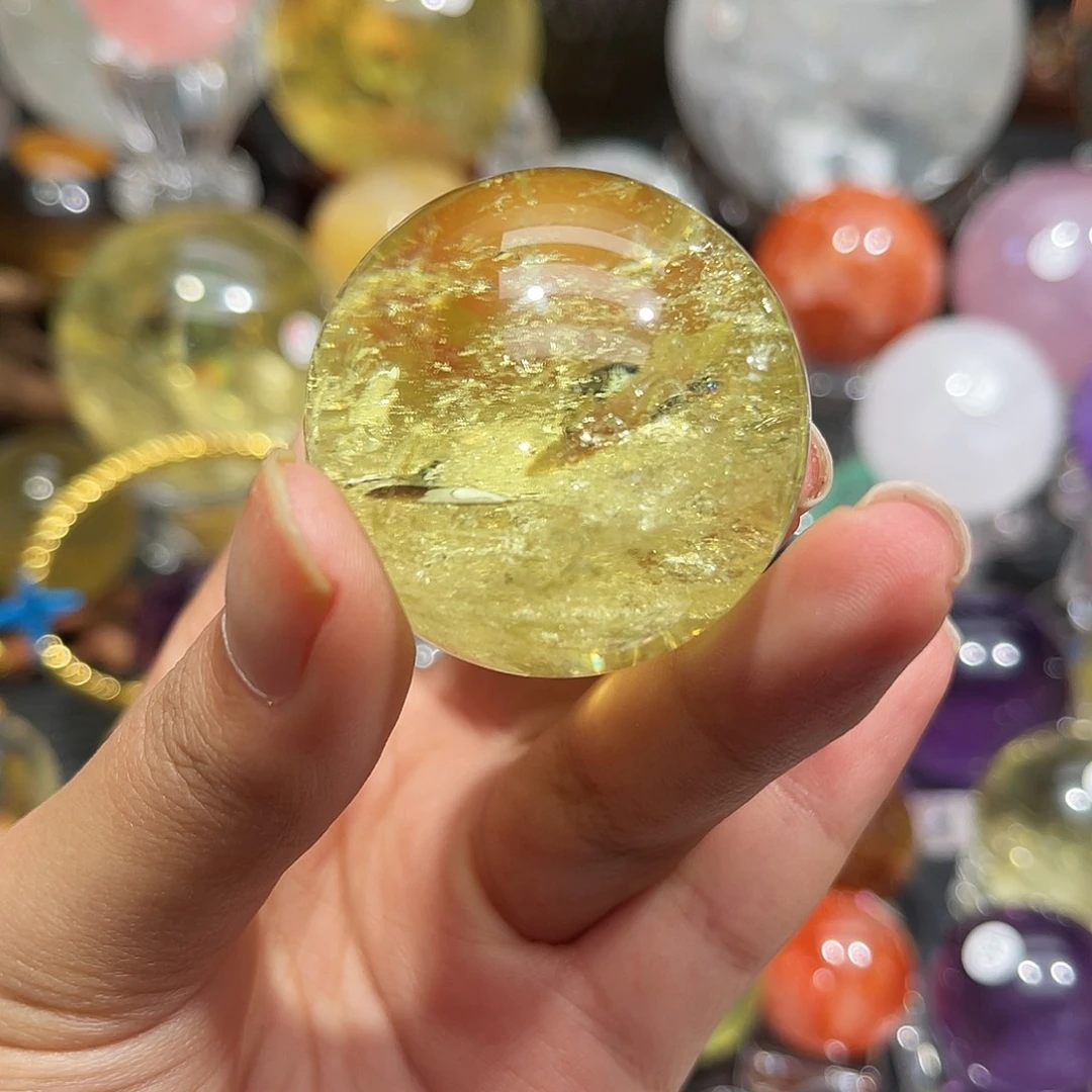 未镶嵌珠宝半成品水晶微瑕4.08