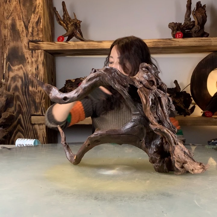 残***剑天然的云南紫柚木会黄水