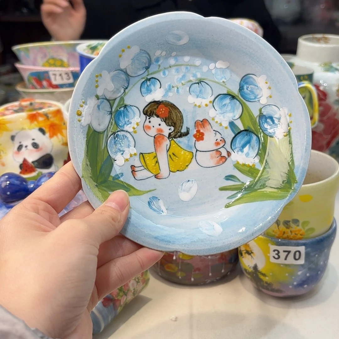 瓷片兔兔好可爱呀打