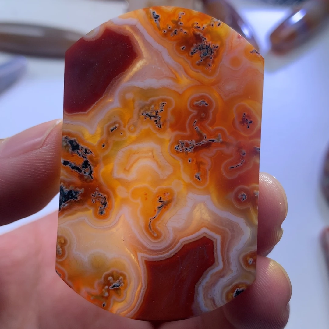 玛瑙/玉髓颈饰未镶嵌M***o
