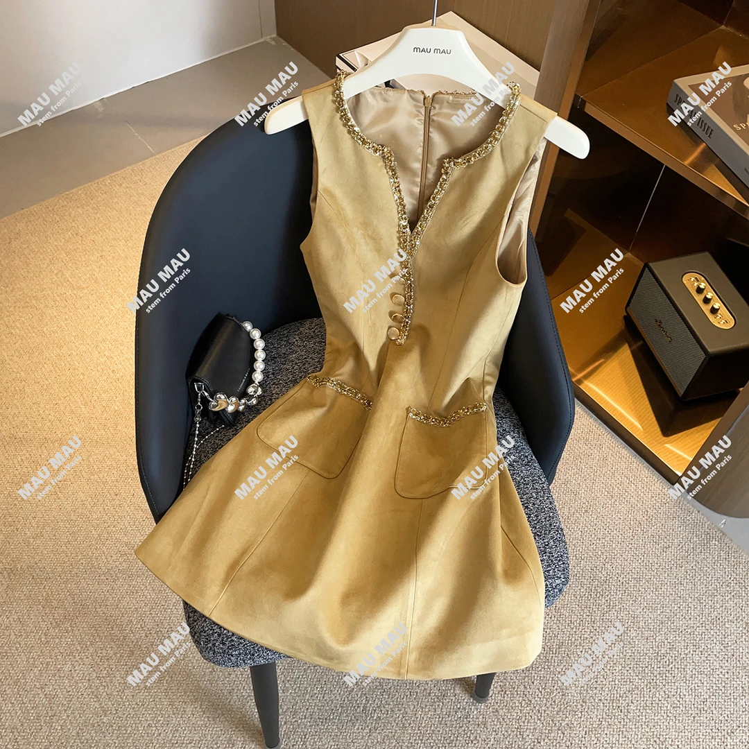 2025夏季法式千金风重工半开领镶钻背心连衣裙女DY8152