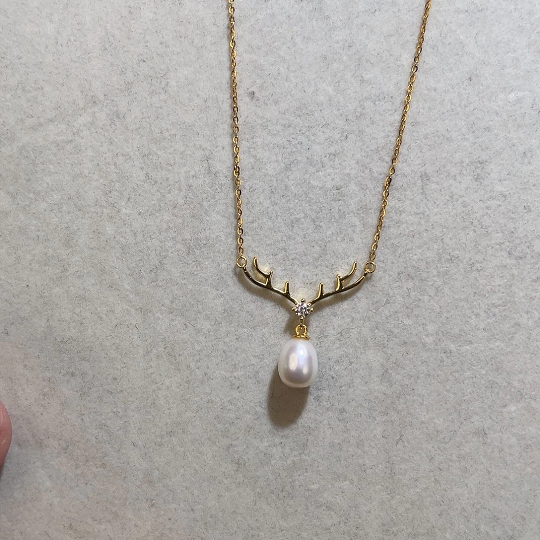 颈饰银S925镶嵌淡水珍珠