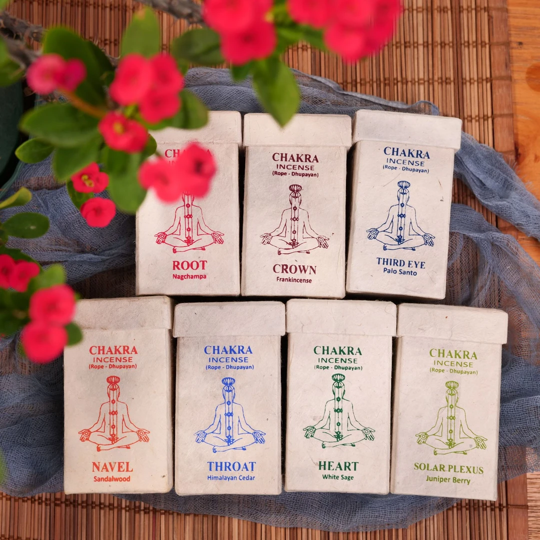 尼泊尔印度纯天然七脉仑手工正版香植物室内绳香檀香送莲花香座