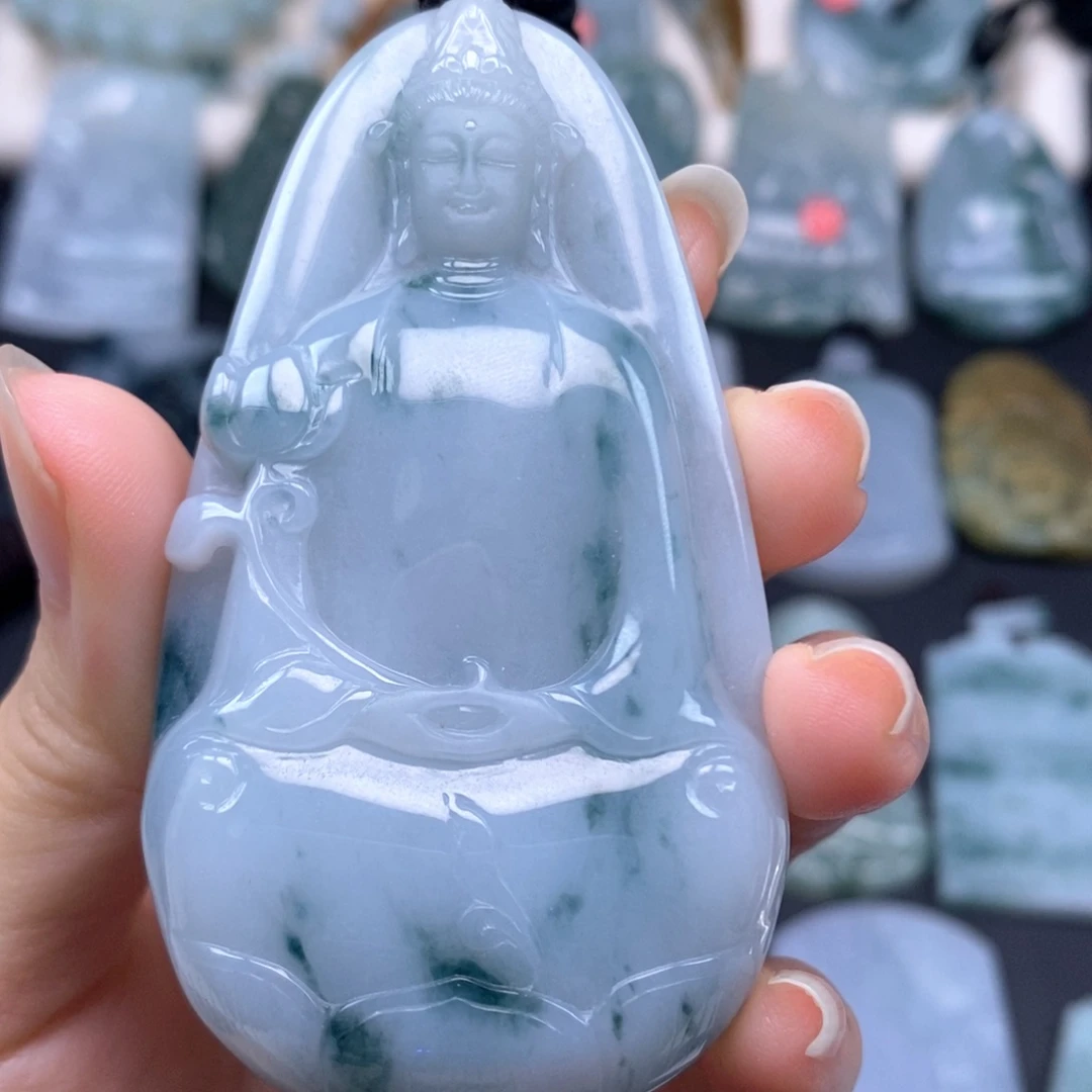 翡翠未镶嵌颈饰素衣