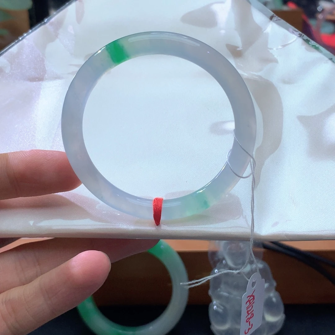 翡翠未镶嵌手镯美人条