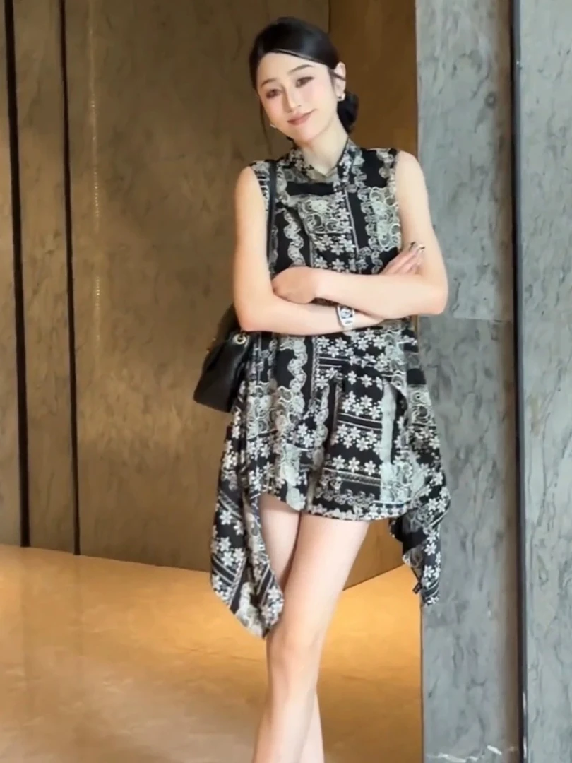 YANG YANG 新款小众不撞独特别致中长款不规则上衣+短裤套装#978