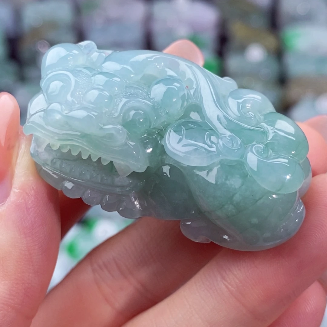 颈饰未镶嵌翡翠天然