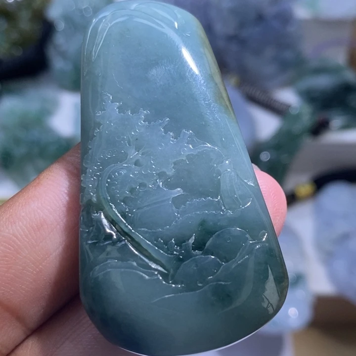 【闪购商品】翡翠未镶嵌颈饰111111111111