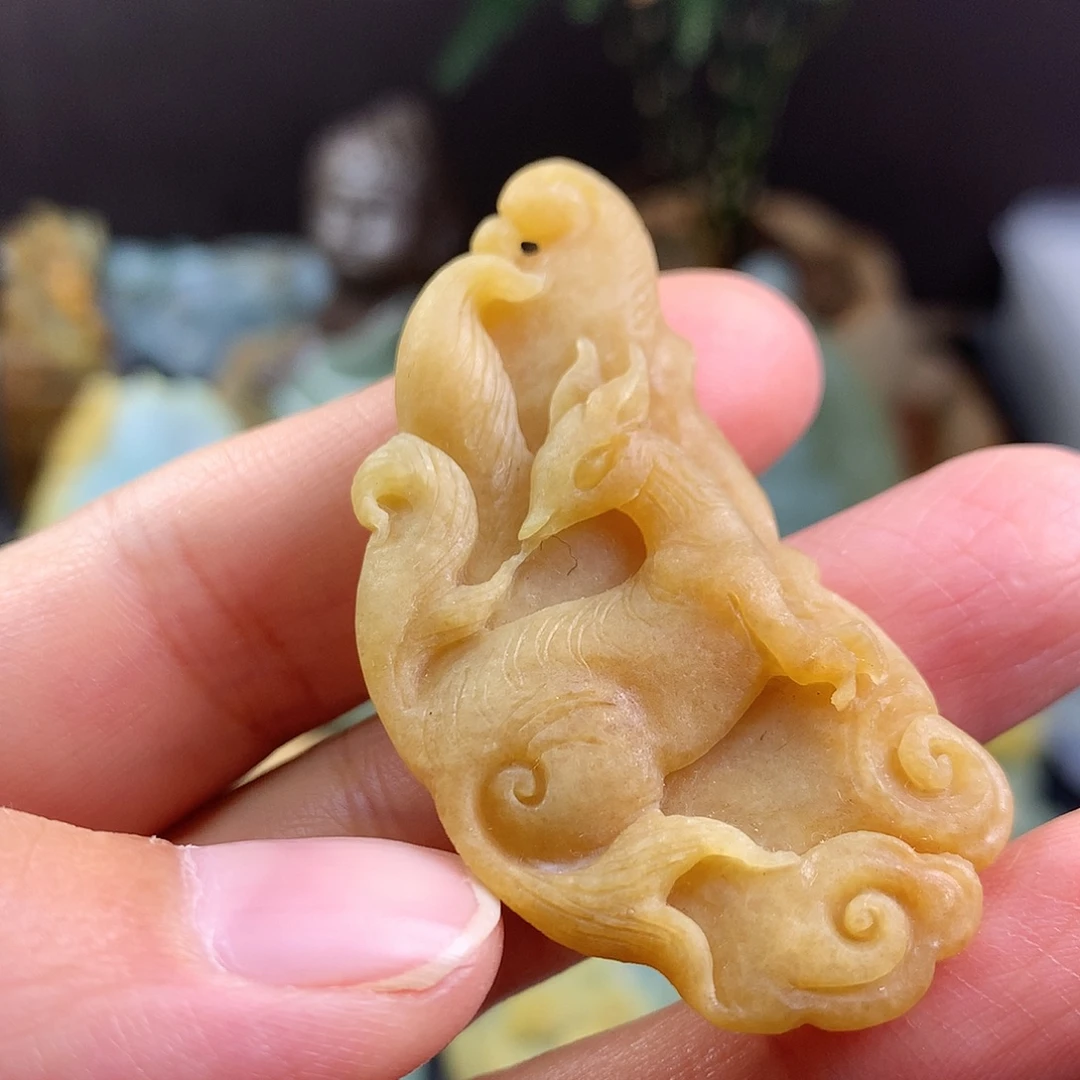 定制翡翠未镶嵌九尾狐