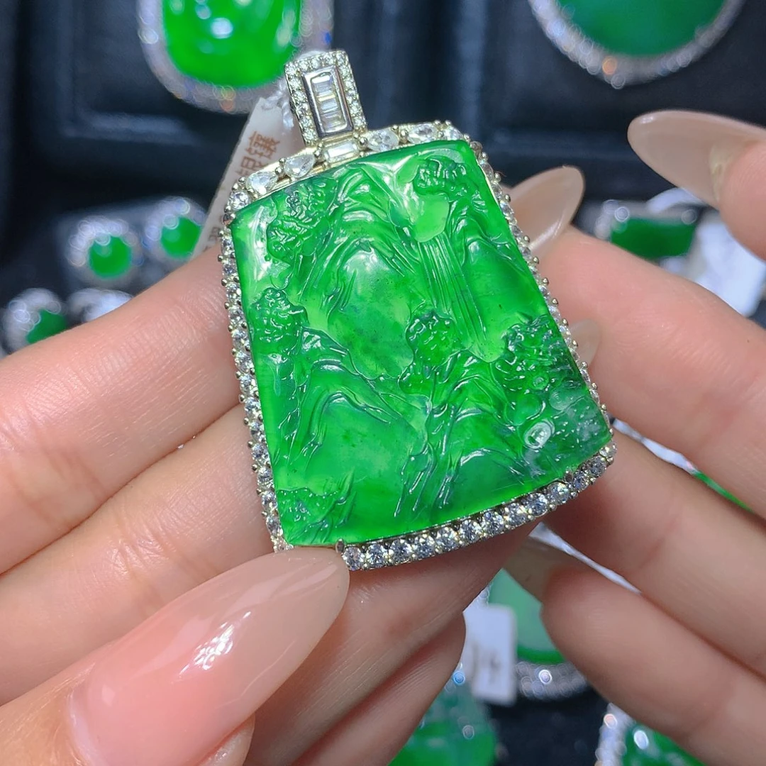 翡翠颈饰银S925镶嵌翡翠