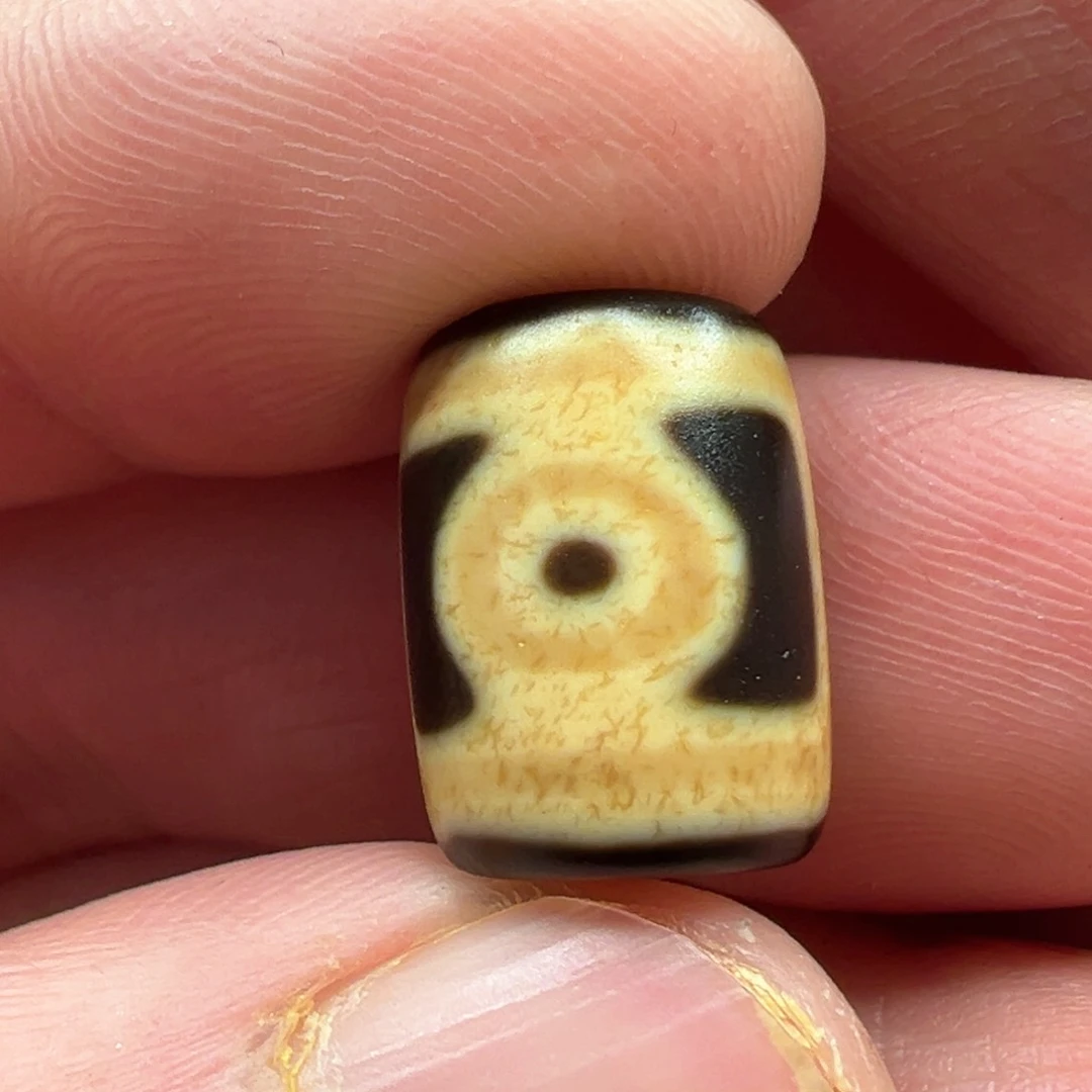 玛瑙/玉髓颈饰未镶嵌不*侯