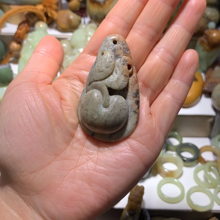 岫岩河磨玉（透闪石质玉）未镶嵌挂件