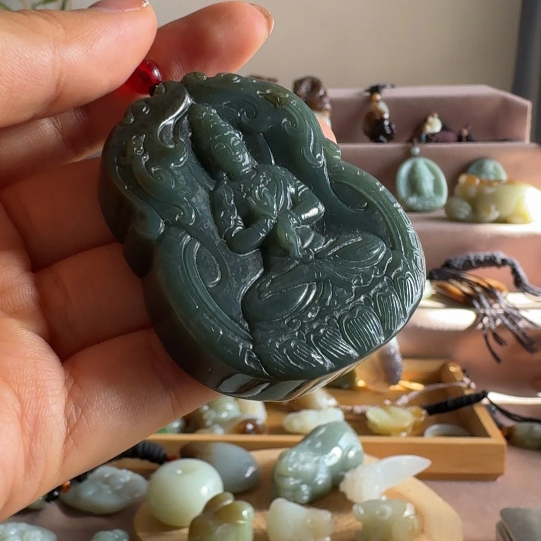 和田玉（糖玉）未镶嵌颈饰