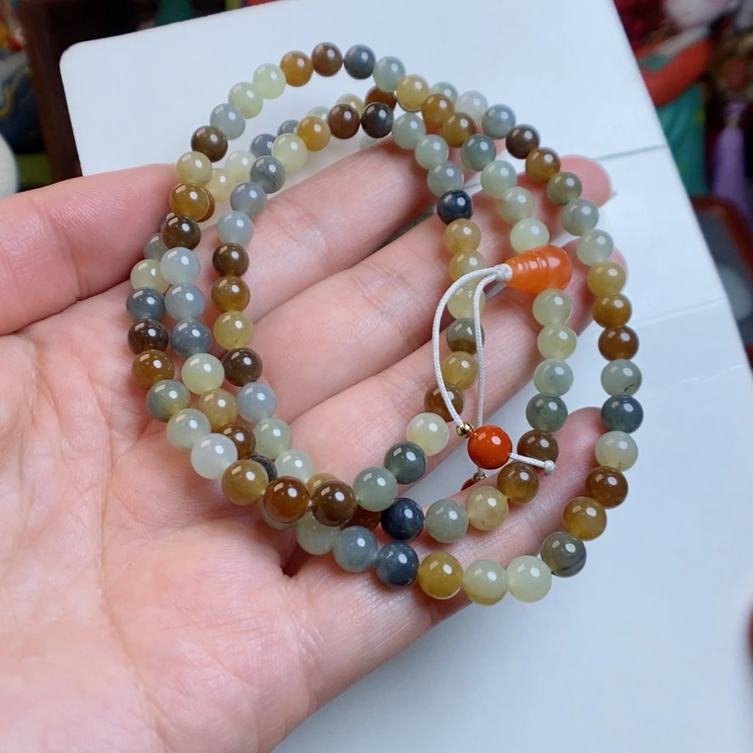 和田玉颈饰未镶嵌楼兰