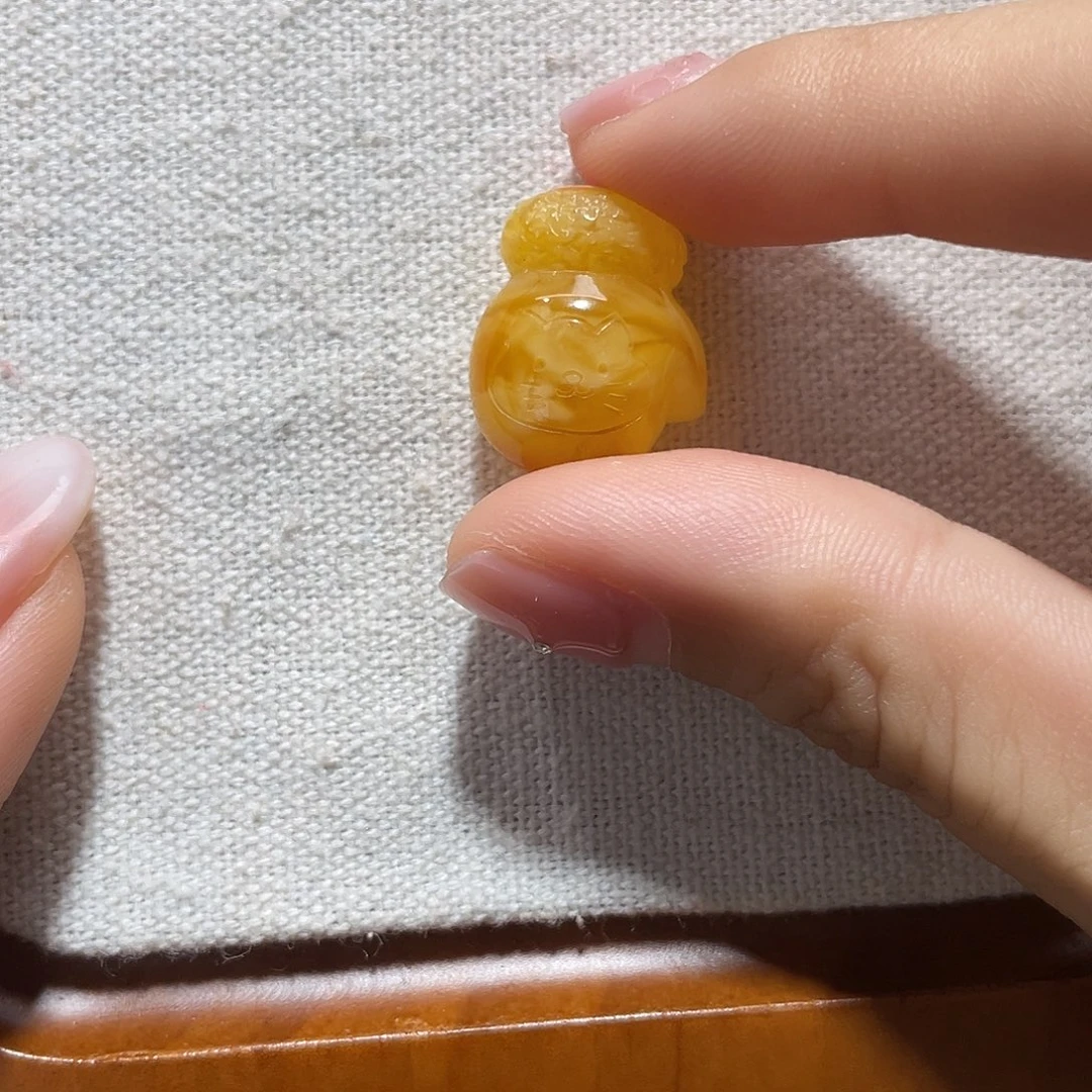 琥珀未镶嵌裸石手套