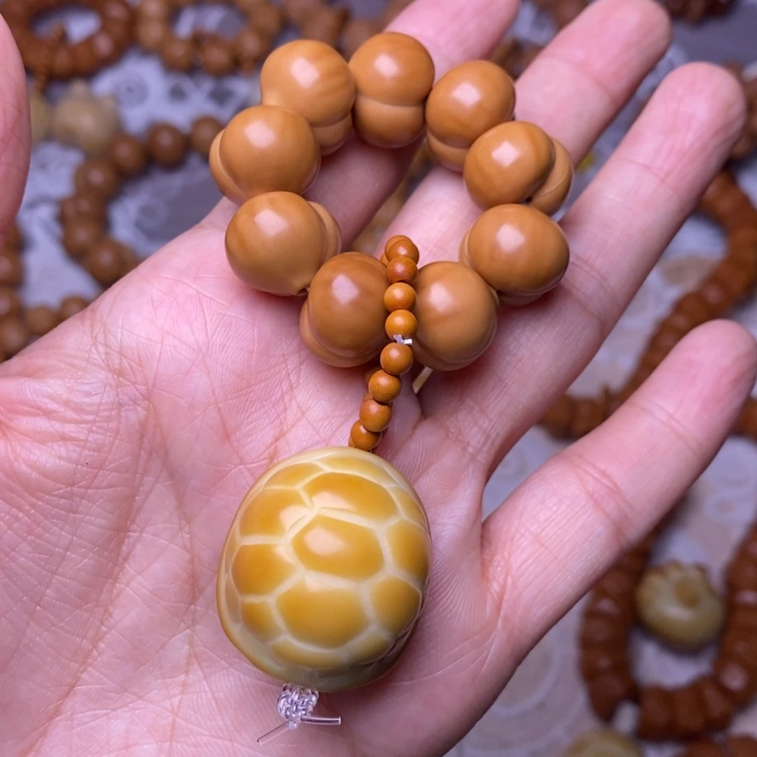 把件猴头核桃柯基屁桃龟甲