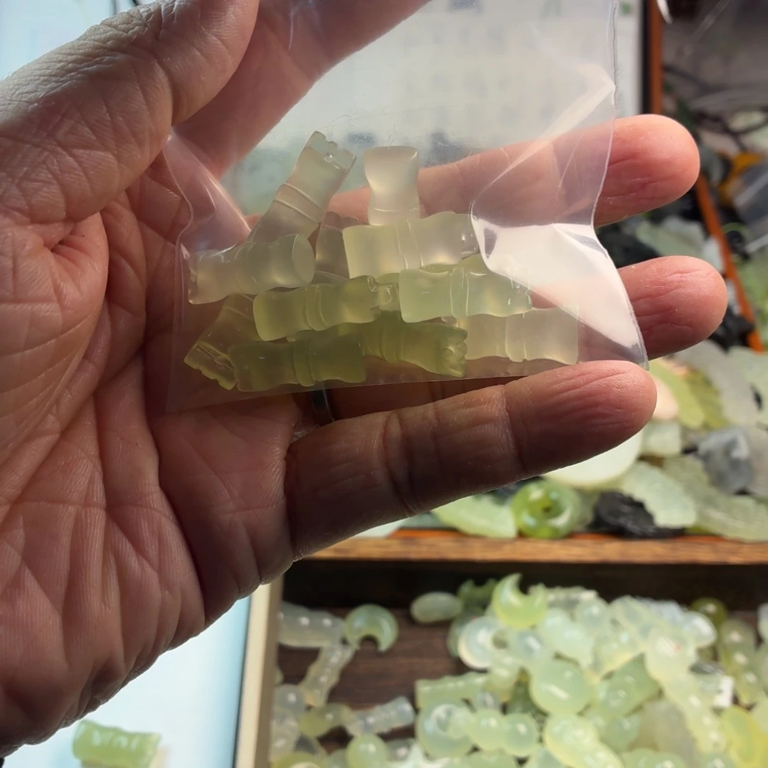 天***朗蛇纹石玉合金绳子