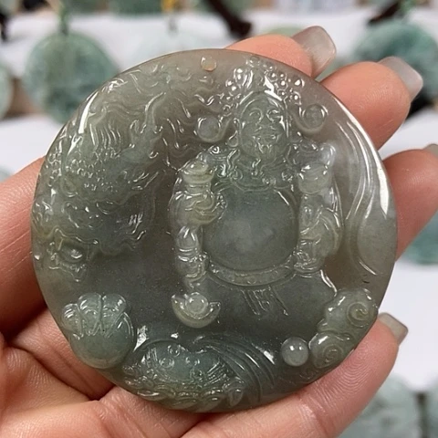 翡翠颈饰未镶嵌财神爷福利