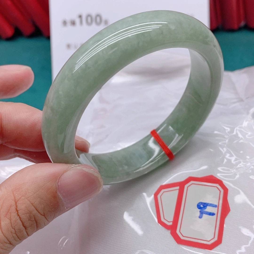 翡翠手镯未镶嵌用****279999999999