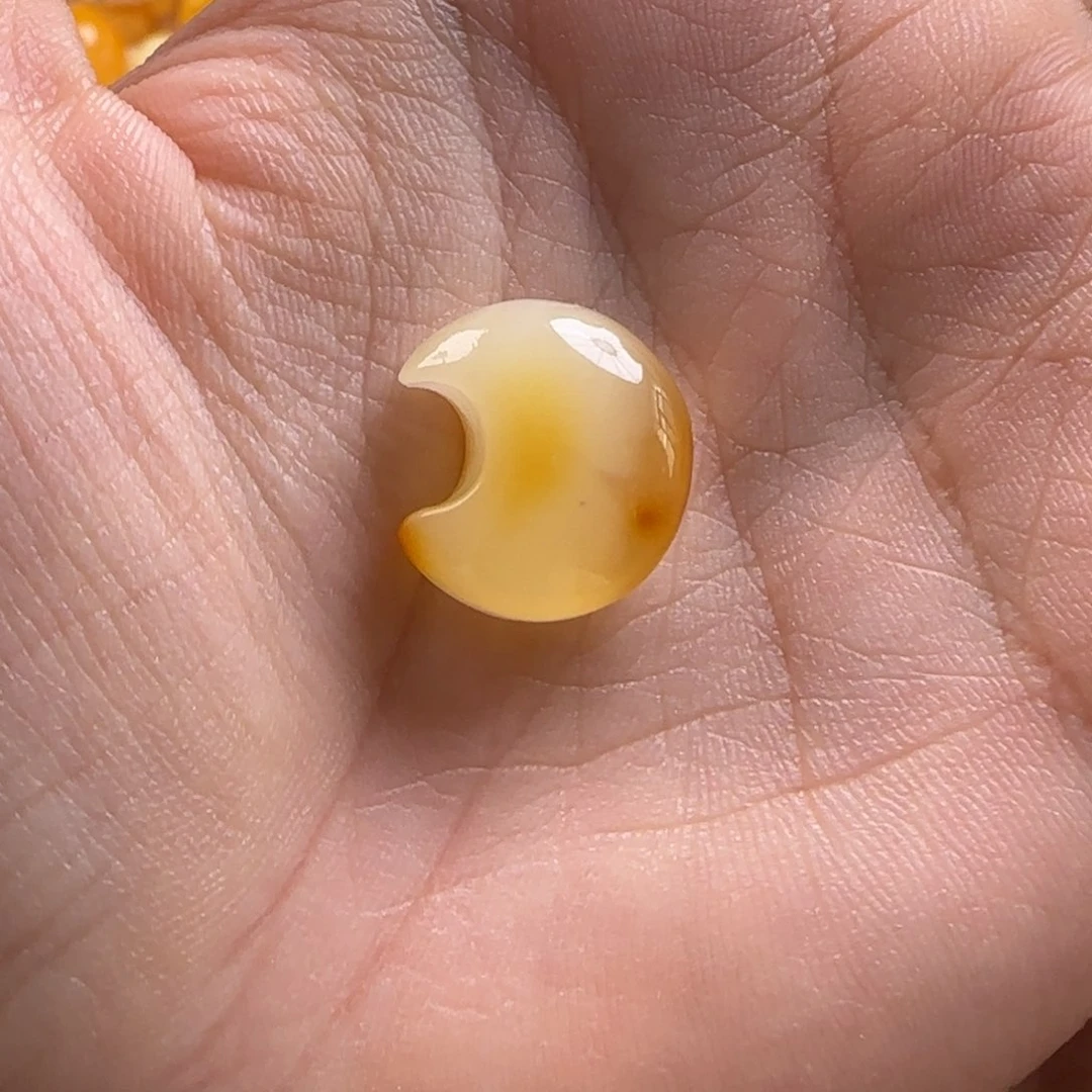 裸石琥珀未镶嵌琥珀