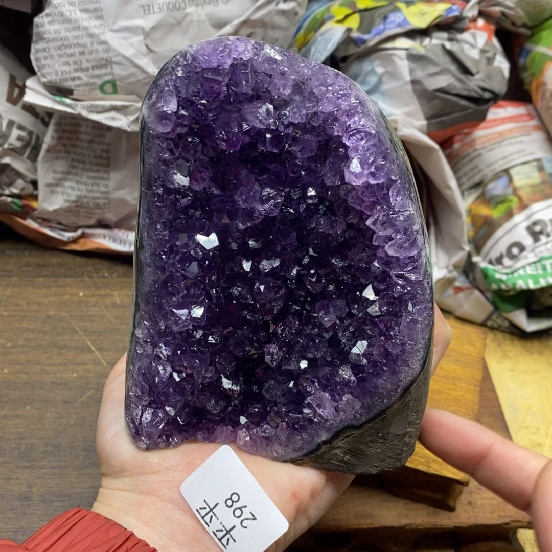 紫晶乌拉圭未镶嵌