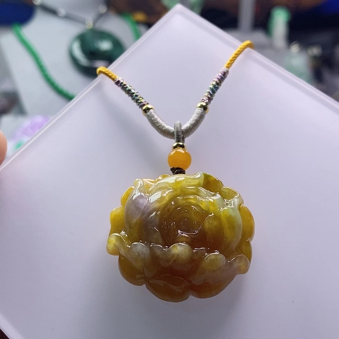 翡翠未镶嵌吊坠(赠链)