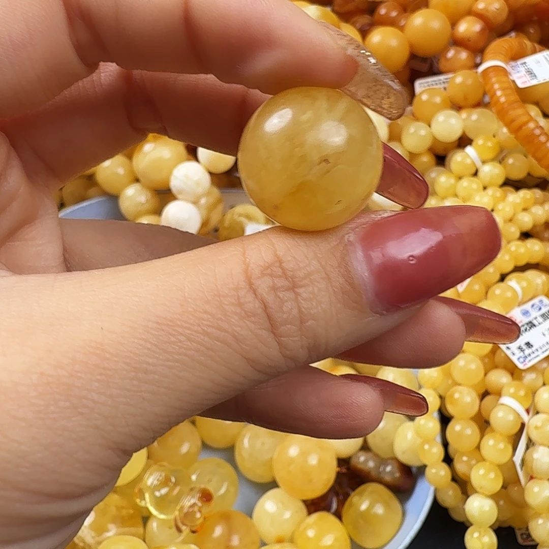 琥珀未镶嵌珠宝奇石