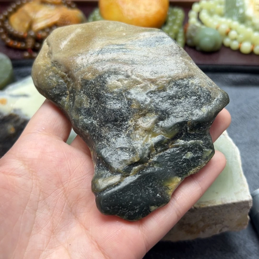 和田玉未镶嵌珠宝奇石