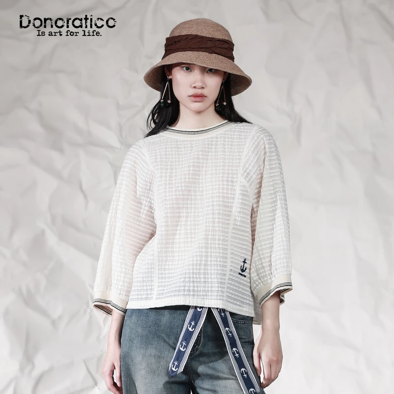 达衣岩复古简约夏季休闲风棉纤肌理感条纹提花船锚logo绣花衬衫女