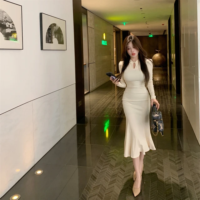 小众女装袍加绒收腰鱼尾裙修身气质名媛风性感镂空连衣裙