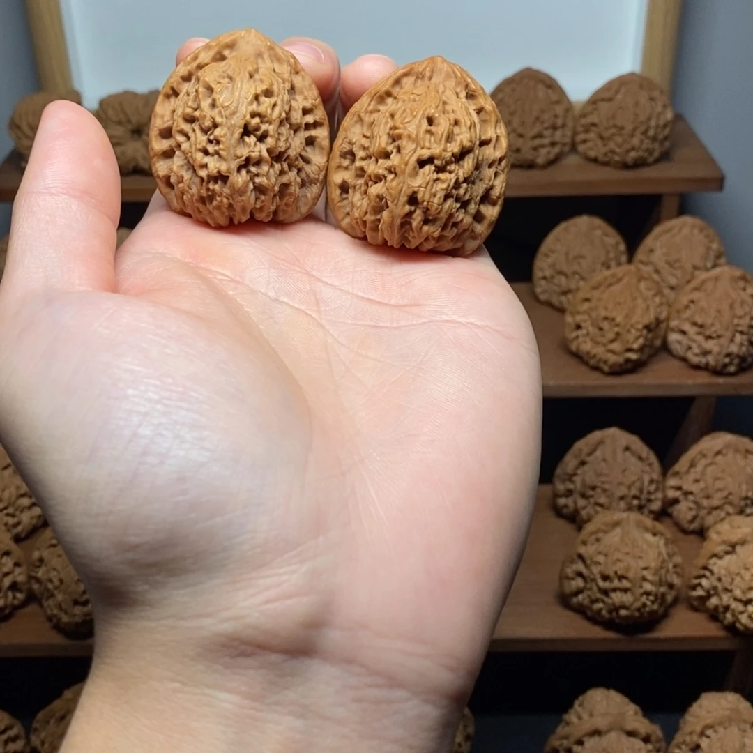 核桃南疆石37尺全品高炮三角