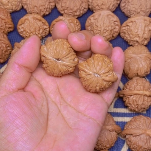 【闪购商品】文玩核桃吊坠洣**风铁锤36