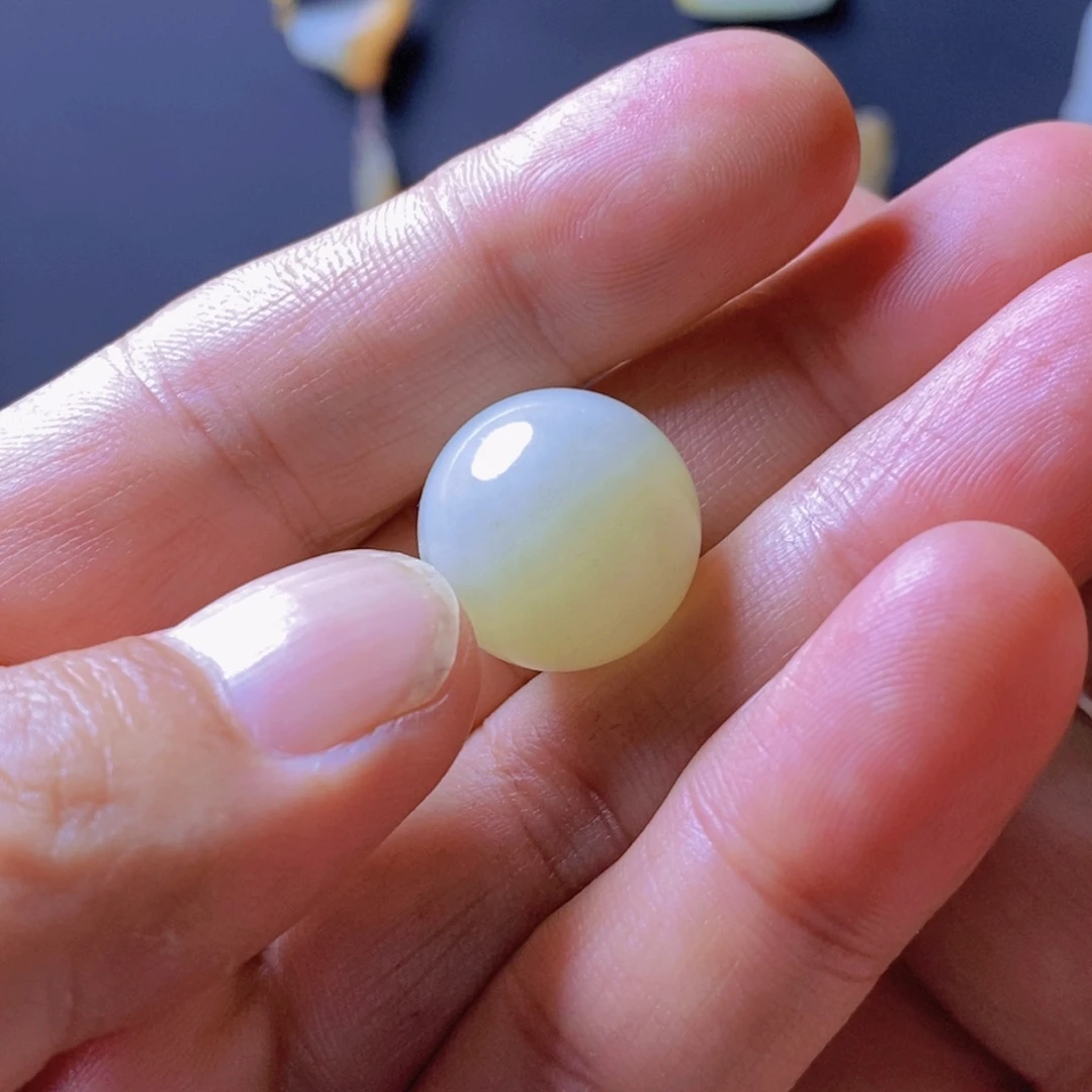 和田玉未镶嵌吊坠(不含链)