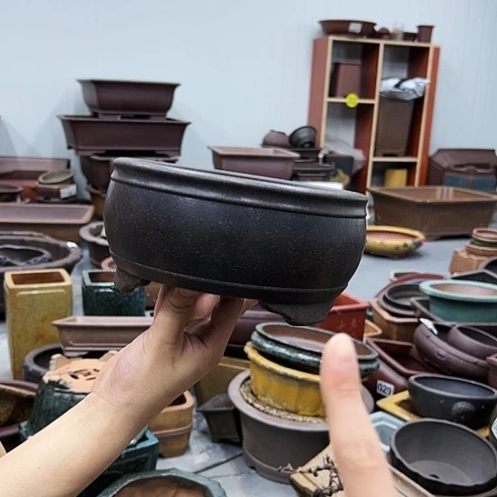 紫砂花盆中香薰装饰等