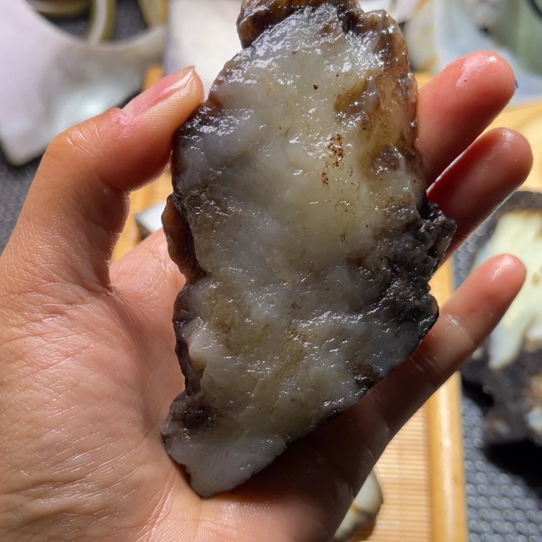 未镶嵌和田玉（糖玉）车挂厉*