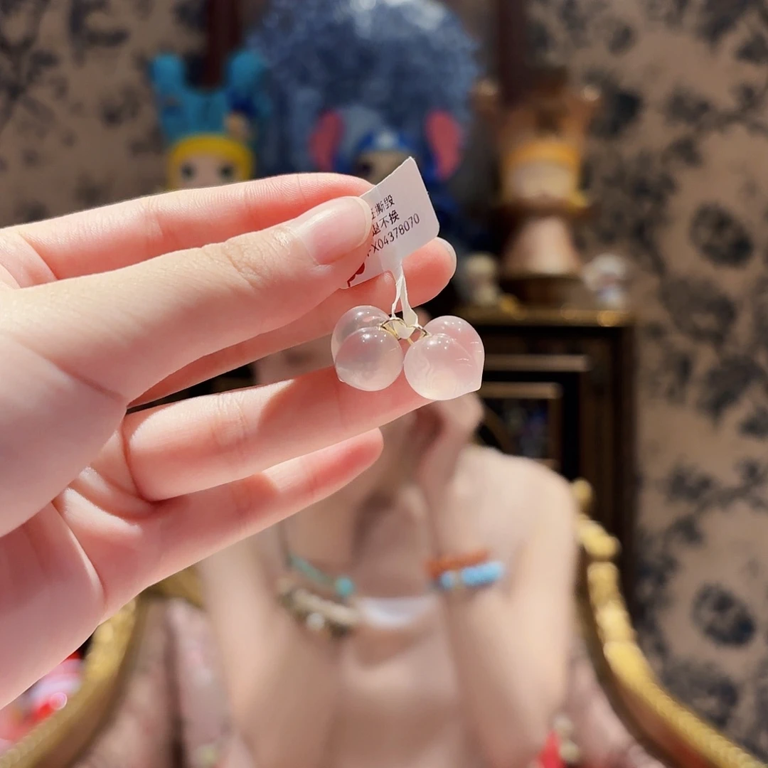 丹***川18K金镶嵌水晶吊坠(不含链)2号