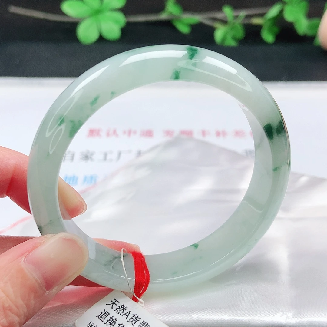 翡翠未镶嵌手镯57圈