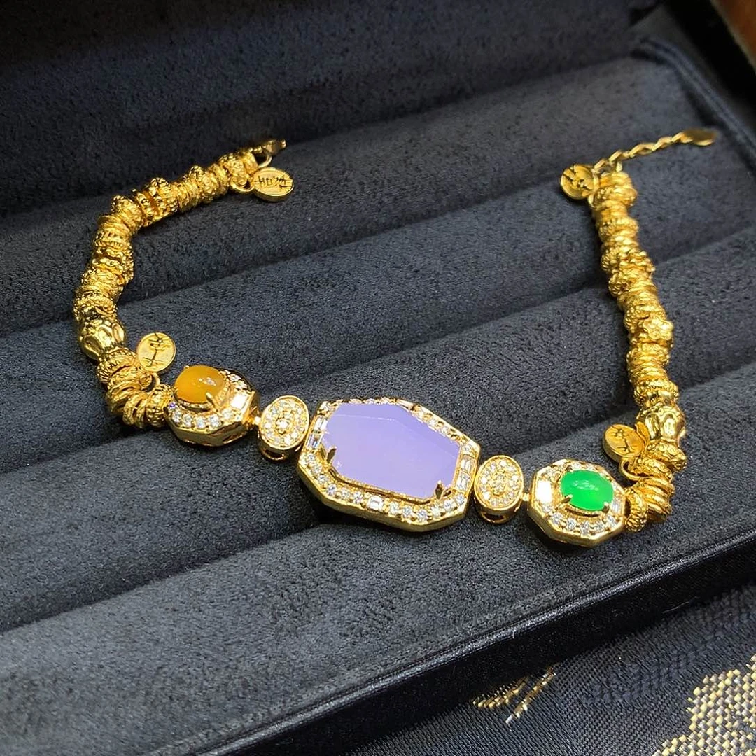 18K金镶嵌挂件翡翠盘缠手链