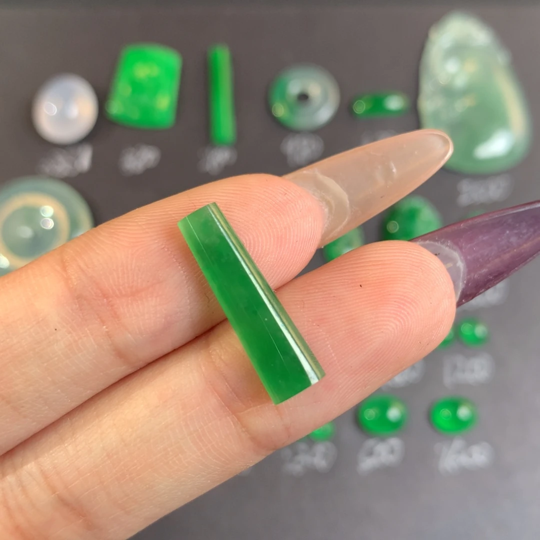 翡翠散珠19.9 5.9 2.3