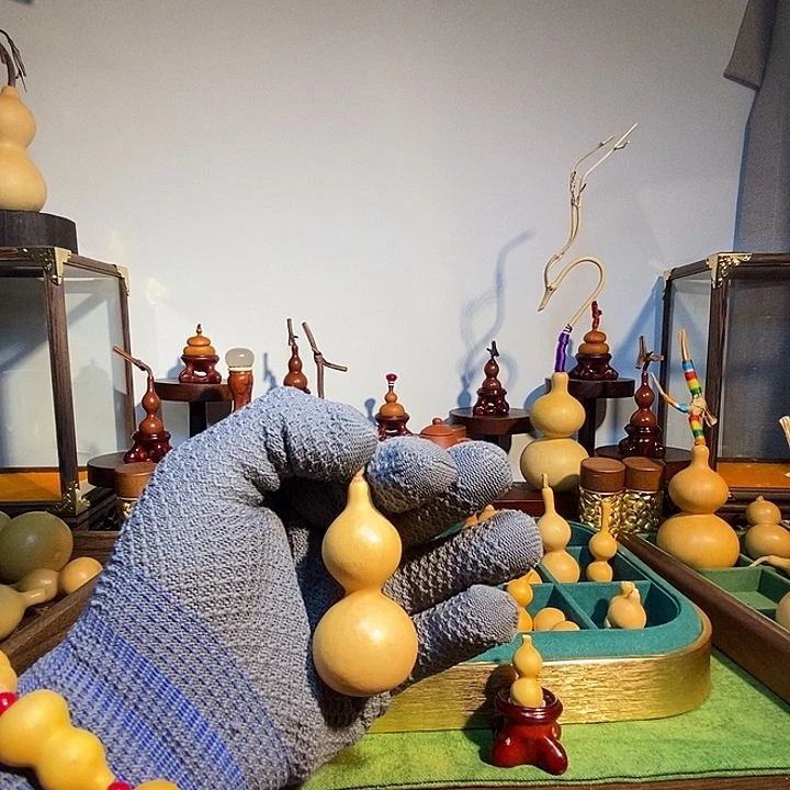 吉***学精品天津嘴文玩葫芦