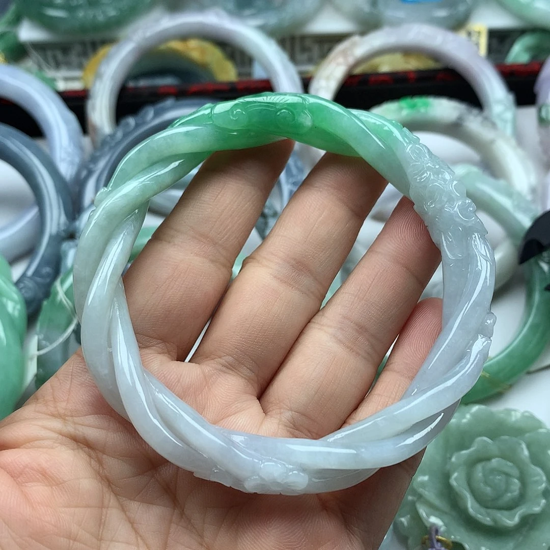 五***️翡翠未镶嵌手镯复古风格63