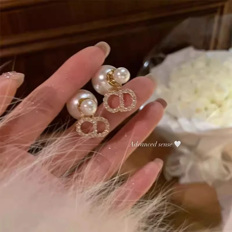 仿珍珠耳饰 韦雪同款闪锆CD后挂式耳钉女小众高级感轻奢大气