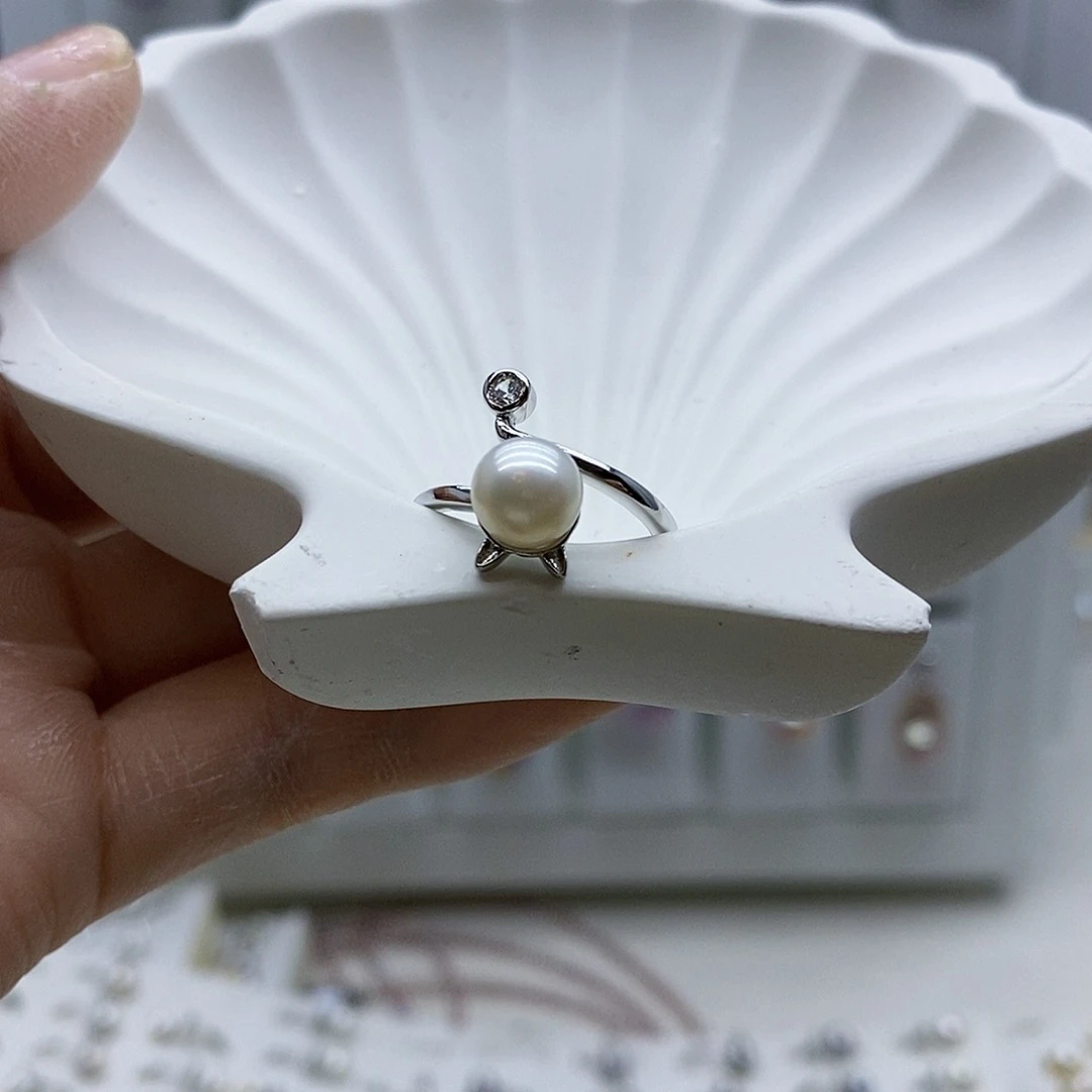 合金耳饰淡水珍珠