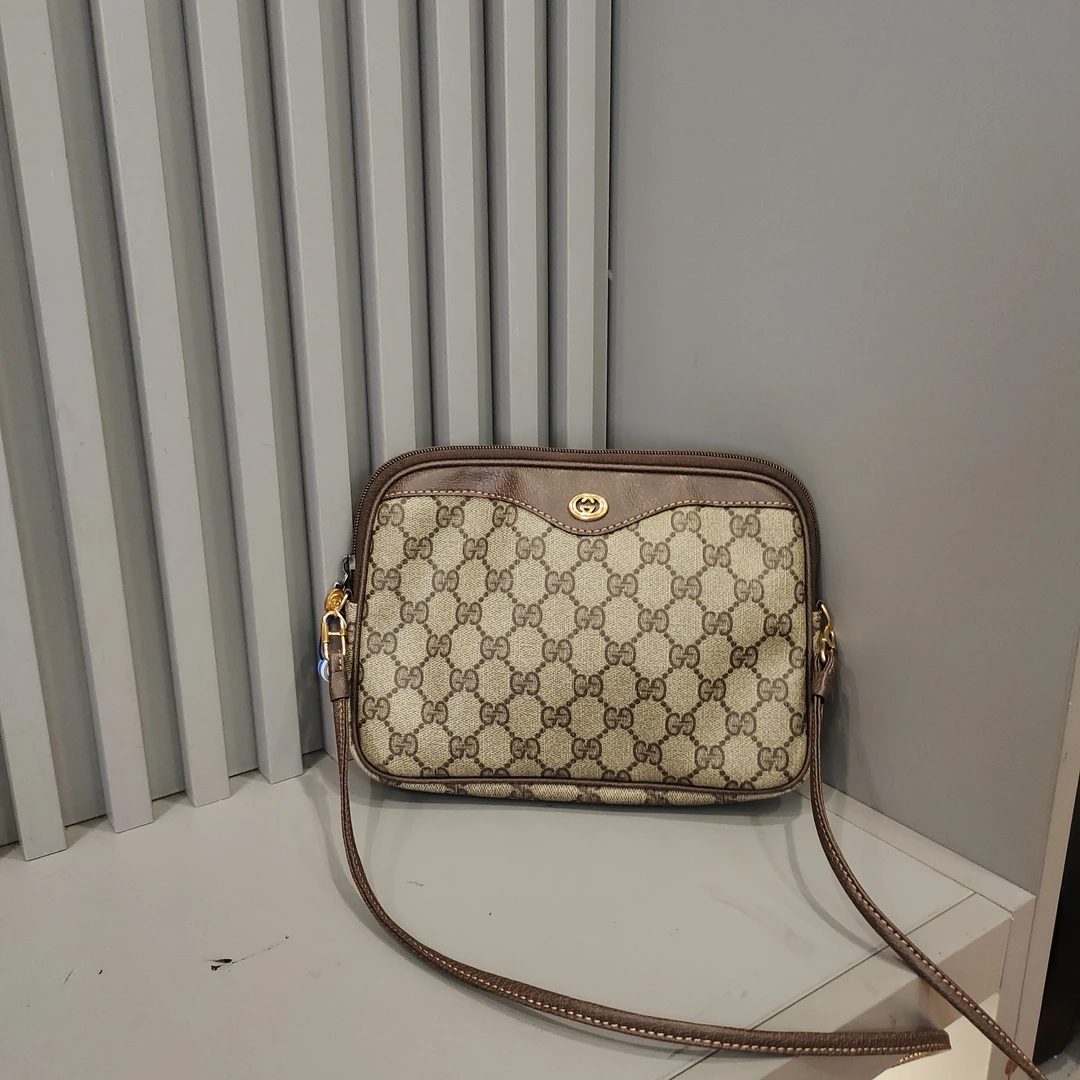 95新 GUCCI/古驰 兔兔奢轩轩/古驰斜挎包/241203029