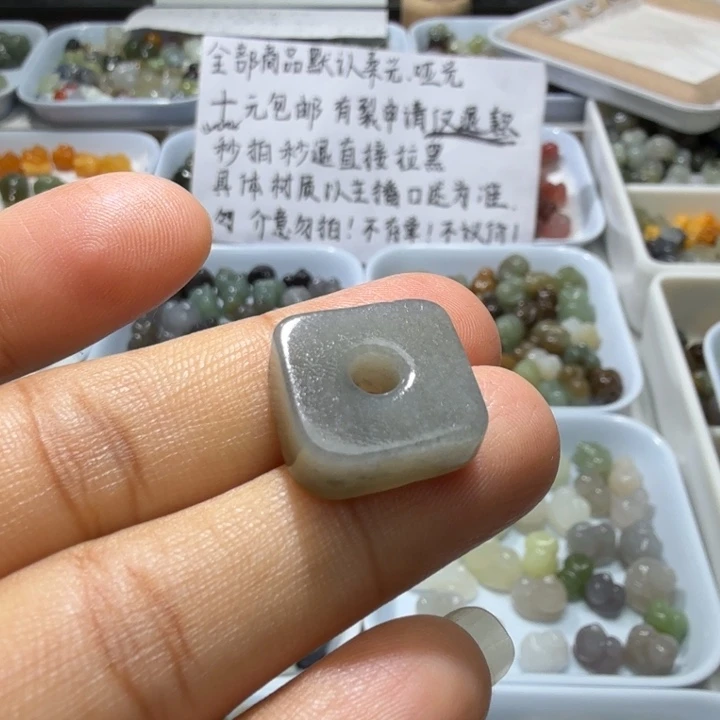 和田玉未镶嵌珠宝奇石