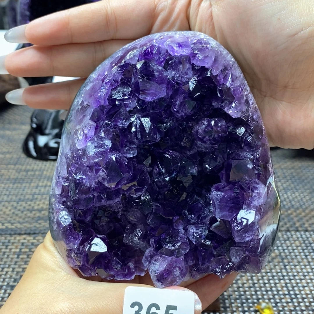 紫晶大型摆件（非配饰）未镶嵌