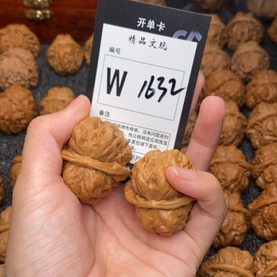 吊坠桃核我是第一百39